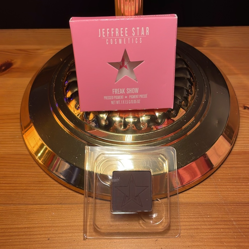 Eyeshadow Artistry Single by JEFFREE STAR in Freak Show NWT